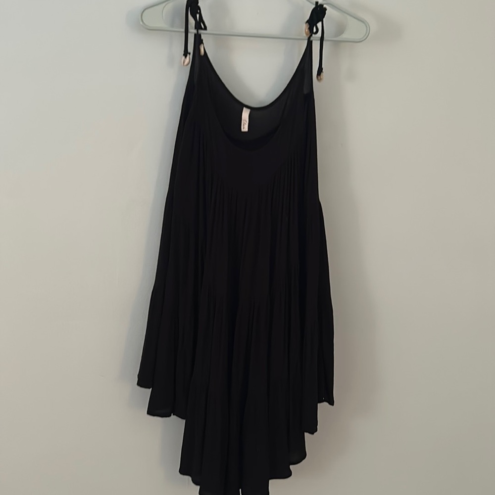 Black dress with shell ties
